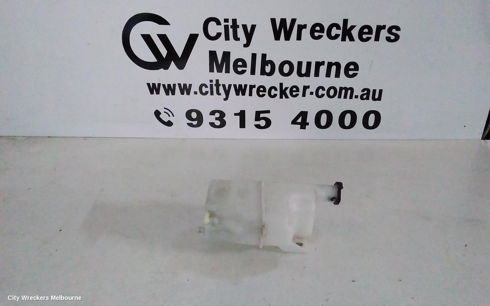 MAZDA 2 OVERFLOW BOTTLE, DE SERIES, 09/2007 - 09/2014