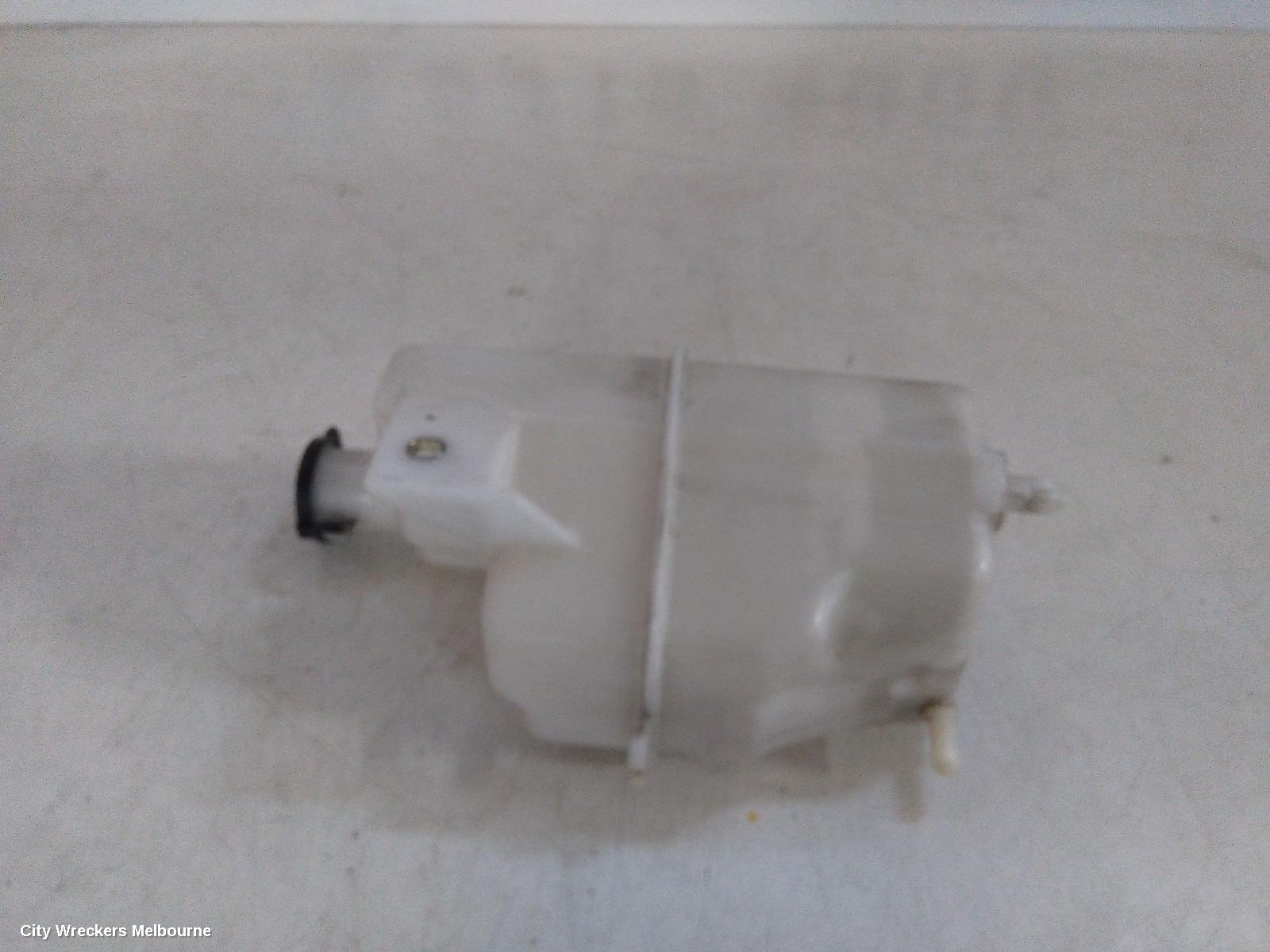 MAZDA 2 OVERFLOW BOTTLE, DE SERIES, 09/2007 - 09/2014