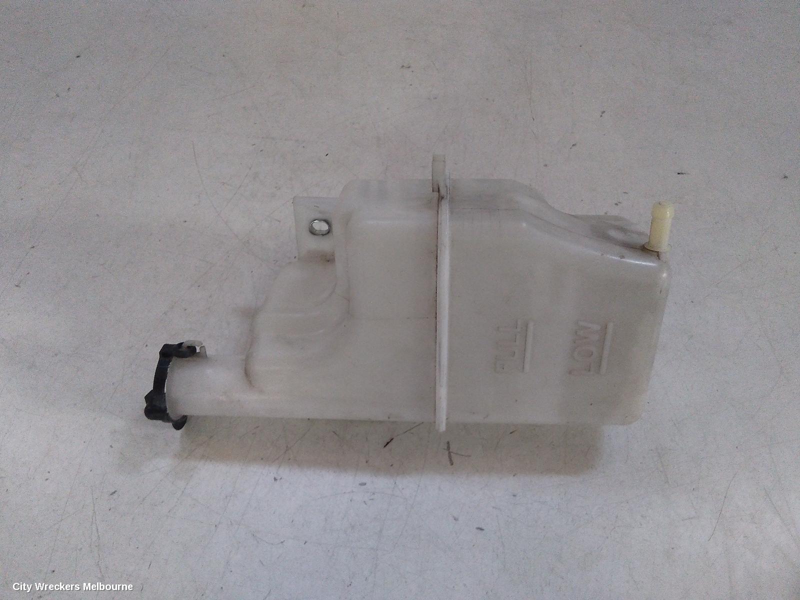 MAZDA 2 OVERFLOW BOTTLE, DE SERIES, 09/2007 - 09/2014