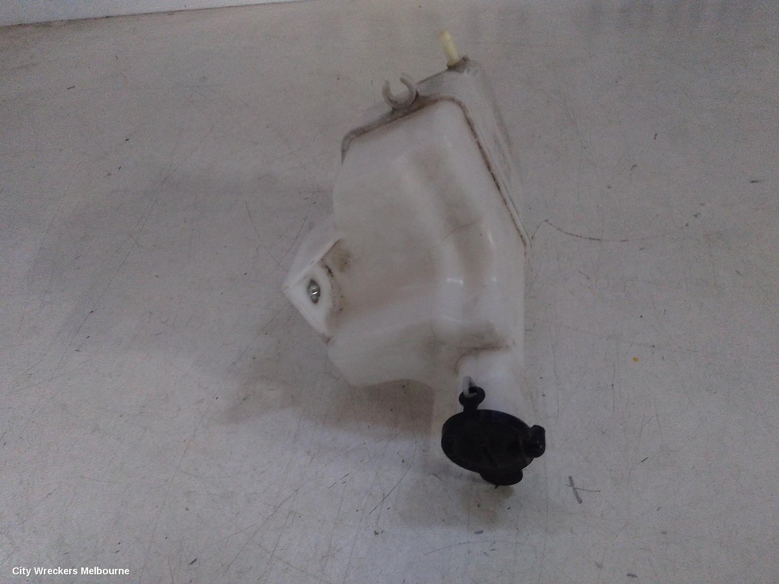MAZDA 2 OVERFLOW BOTTLE, DE SERIES, 09/2007 - 09/2014