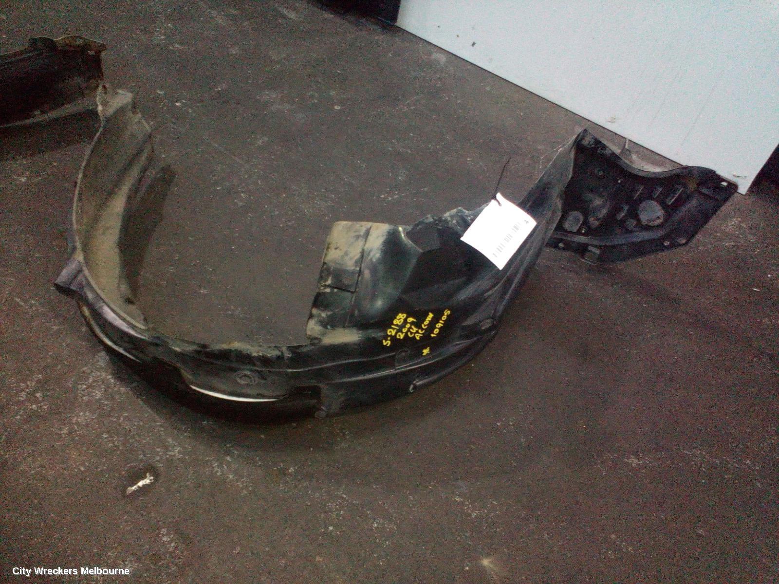 HONDA ACCORD RIGHT GUARD LINER, 8TH GEN, EURO (VIN JHMCU), 06/2008 - 12/2015