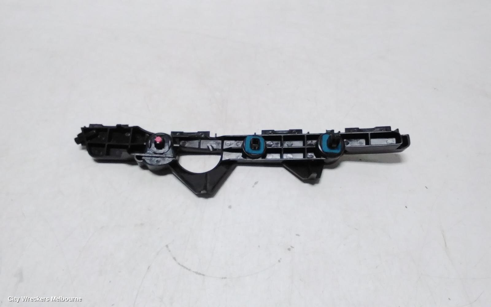 TOYOTA RAV4, XA40, 12/2012 - 12/2018, RHR BAR BRAKET: 109131