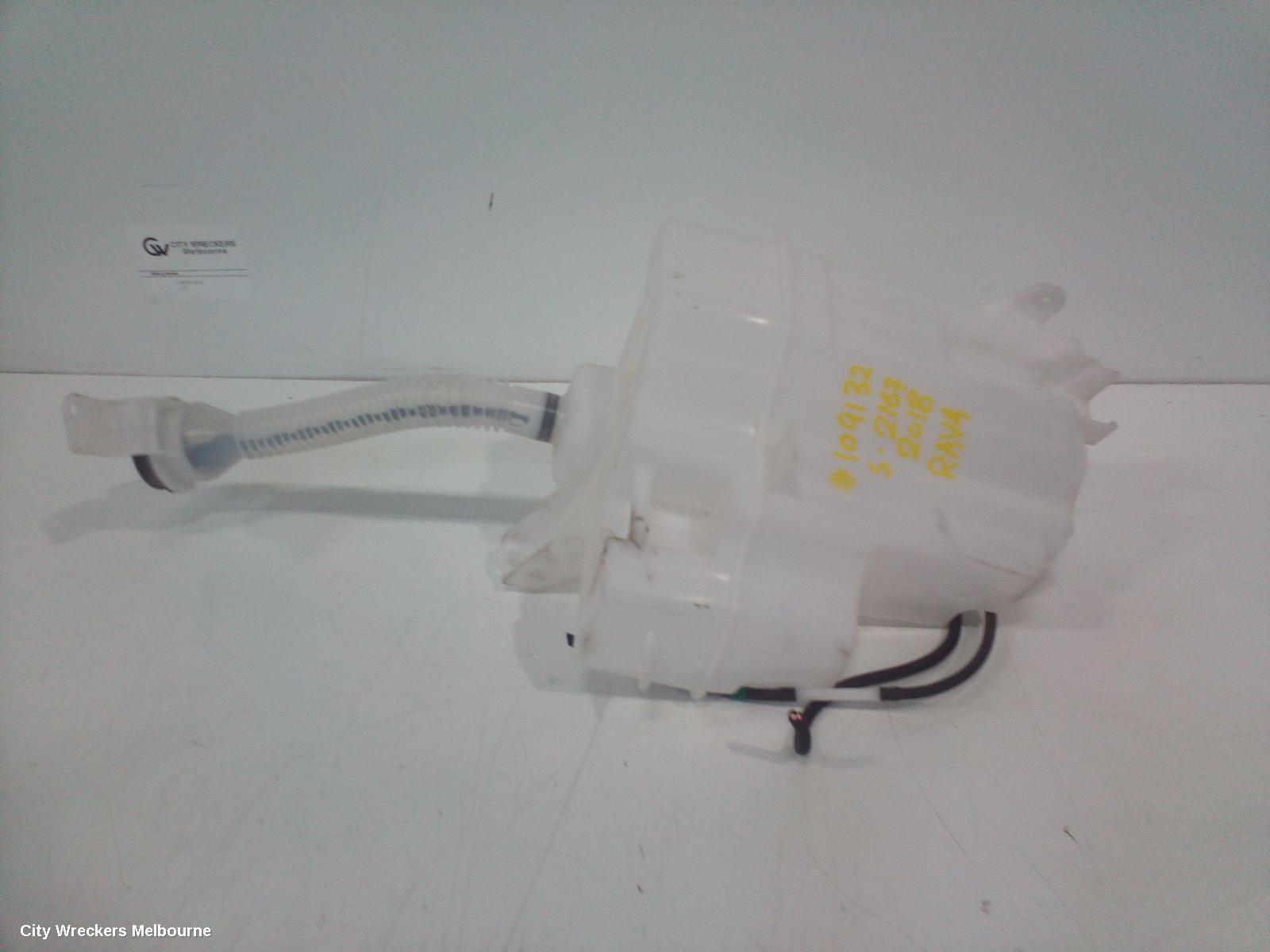 TOYOTA RAV4 WASHER BOTTLE, XA40, NON H/LAMP WASHER TYPE, 12/2012 - 11/2018