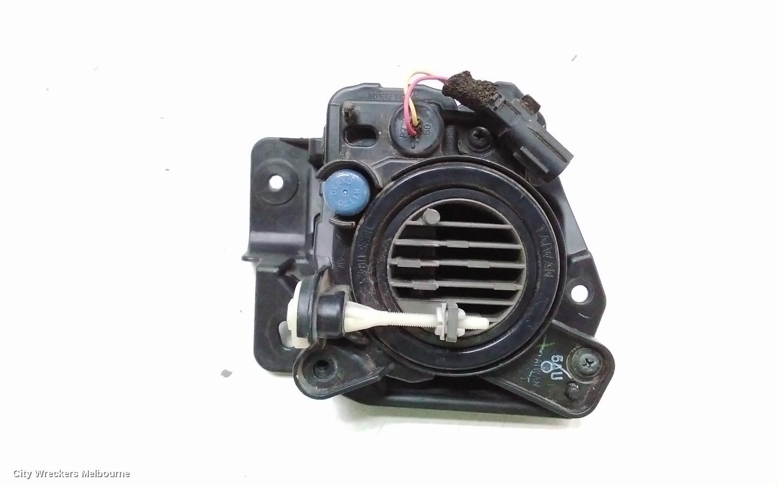 MAZDA CX5 RIGHT INDICATOR/FOG/SIDE, BUMPER FOGLAMP, KE, LED TYPE, 01/2015 - 12/2016