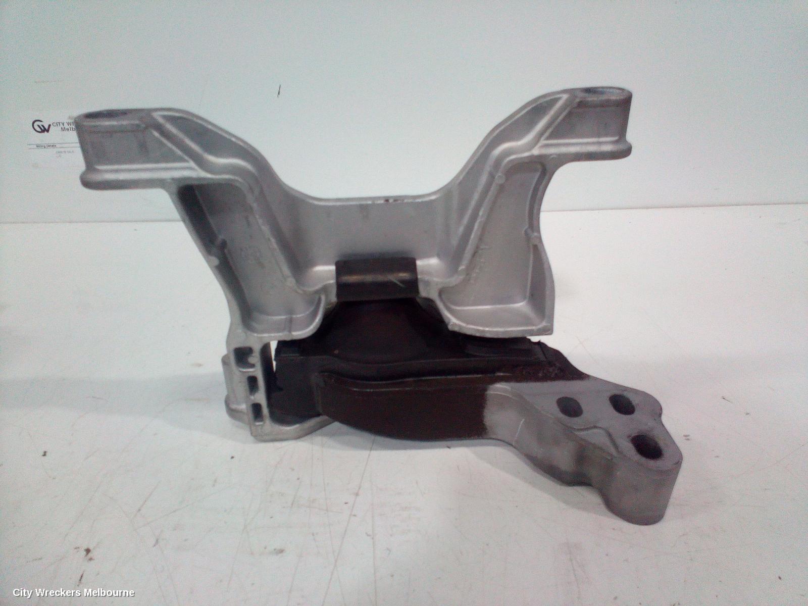 MAZDA CX30 MOUNT, DM, 10/2019 ONWARDS
