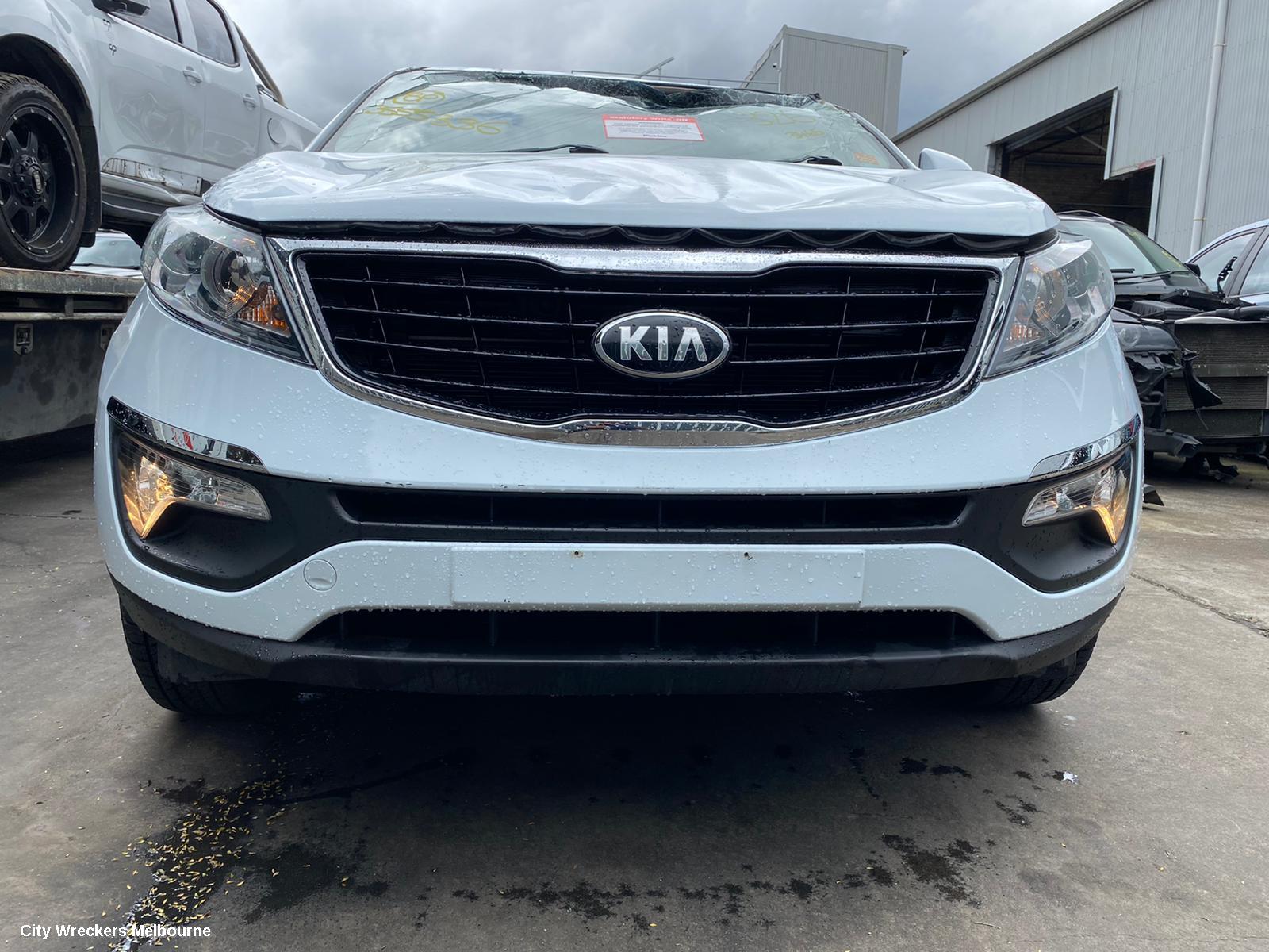KIA SPORTAGE LEFT FRONT STRUT, SL, 06/2013 - 10/2015