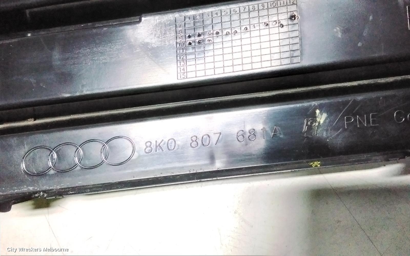 AUDI A4 LEFT INDICATOR/FOG/SIDE, BUMPER FOGLAMP, B8 8K, 02/2008 - 01/2012