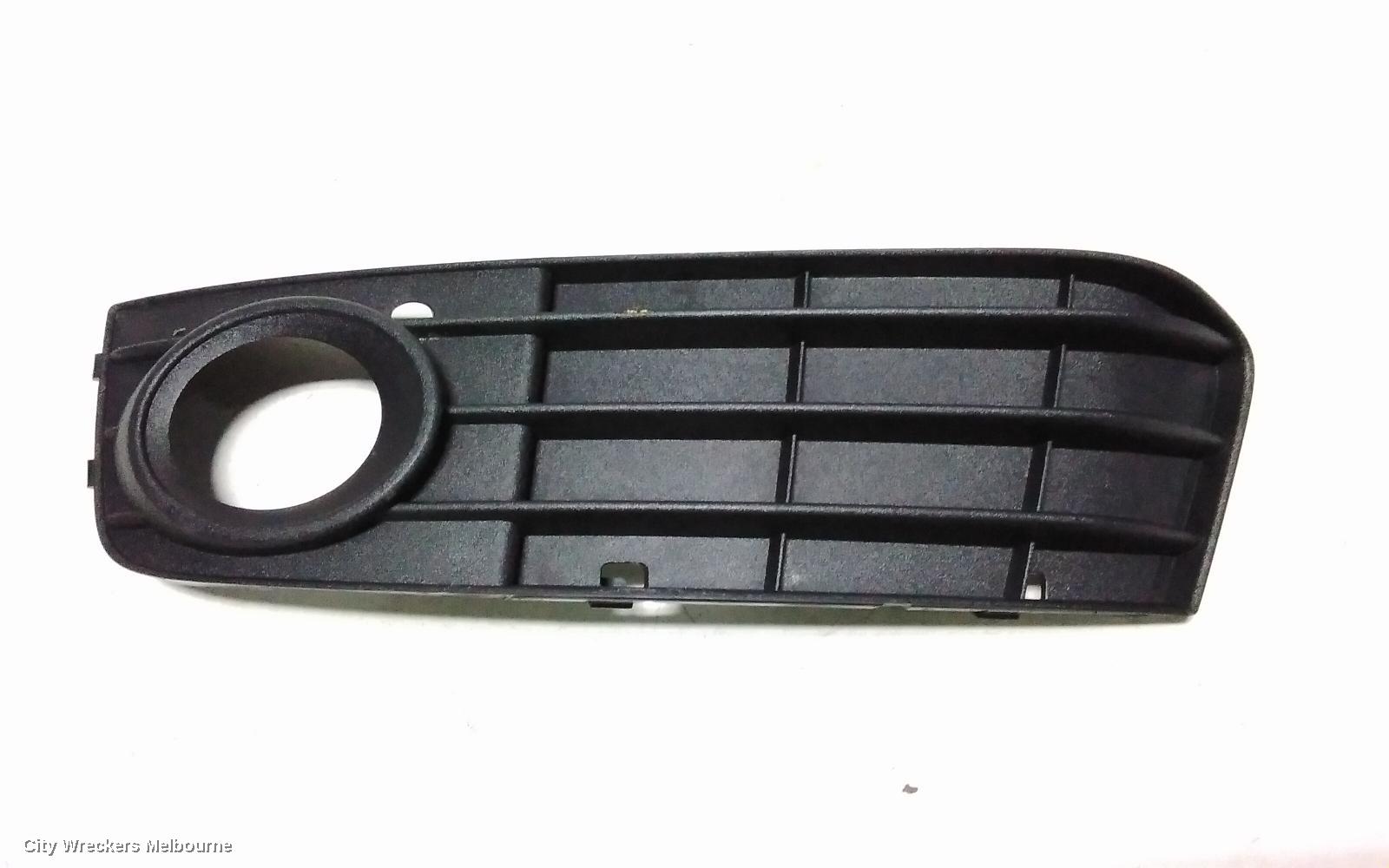 AUDI A4 LEFT INDICATOR/FOG/SIDE, BUMPER FOGLAMP, B8 8K, 02/2008 - 01/2012
