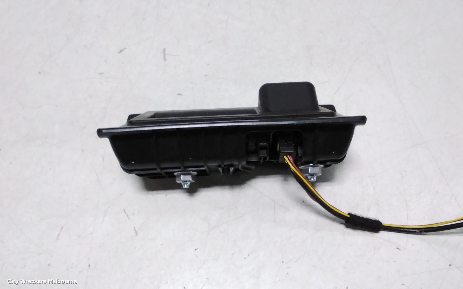 VOLKSWAGEN JETTA REVERSE CAMERA, REVERSE CAMERA (BOOTLID MOUNTED), W/ HANDLE TYPE, 1B, 02/2011 - 12/2017