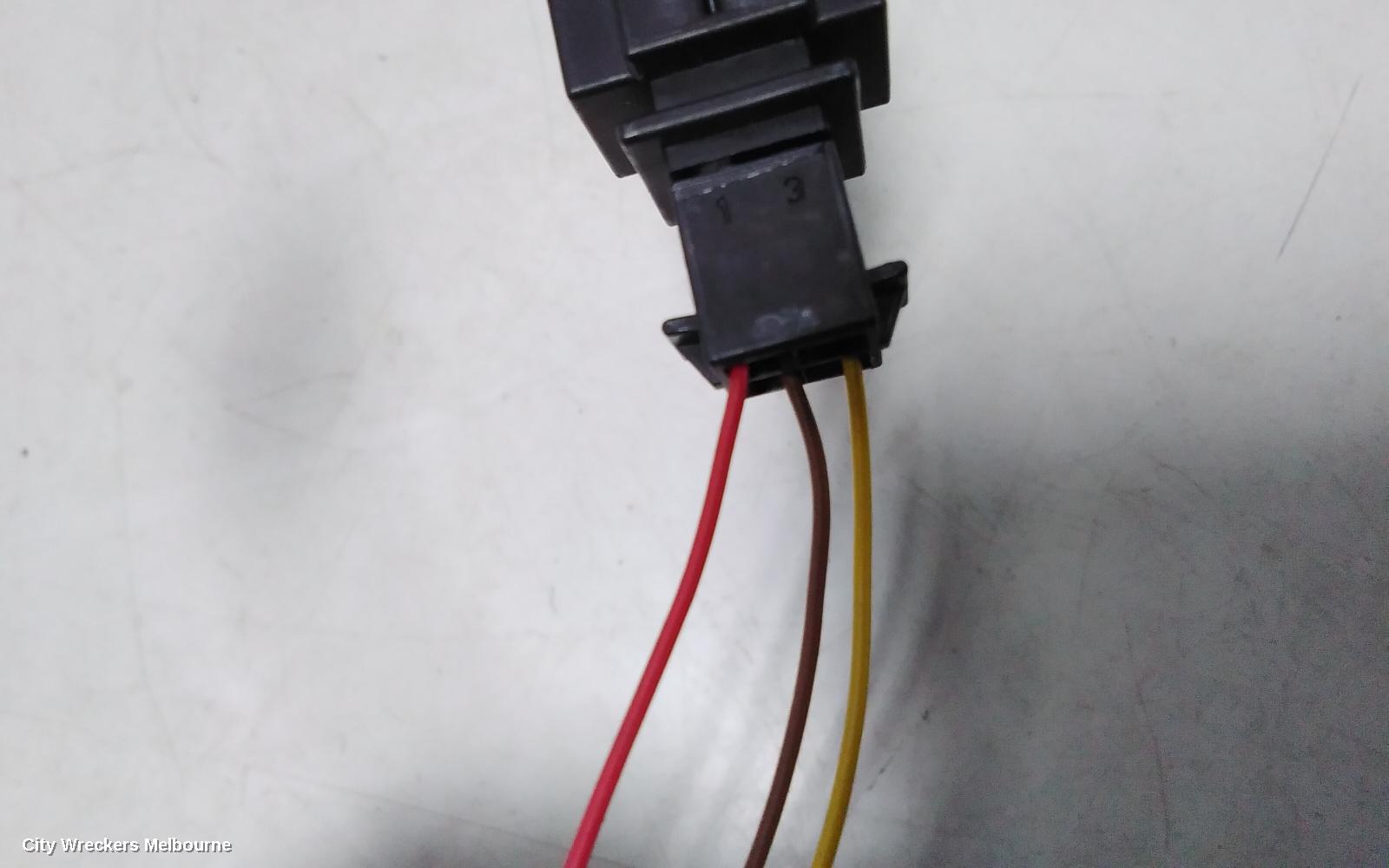 VOLKSWAGEN JETTA REVERSE CAMERA, REVERSE CAMERA (BOOTLID MOUNTED), W/ HANDLE TYPE, 1B, 02/2011 - 12/2017
