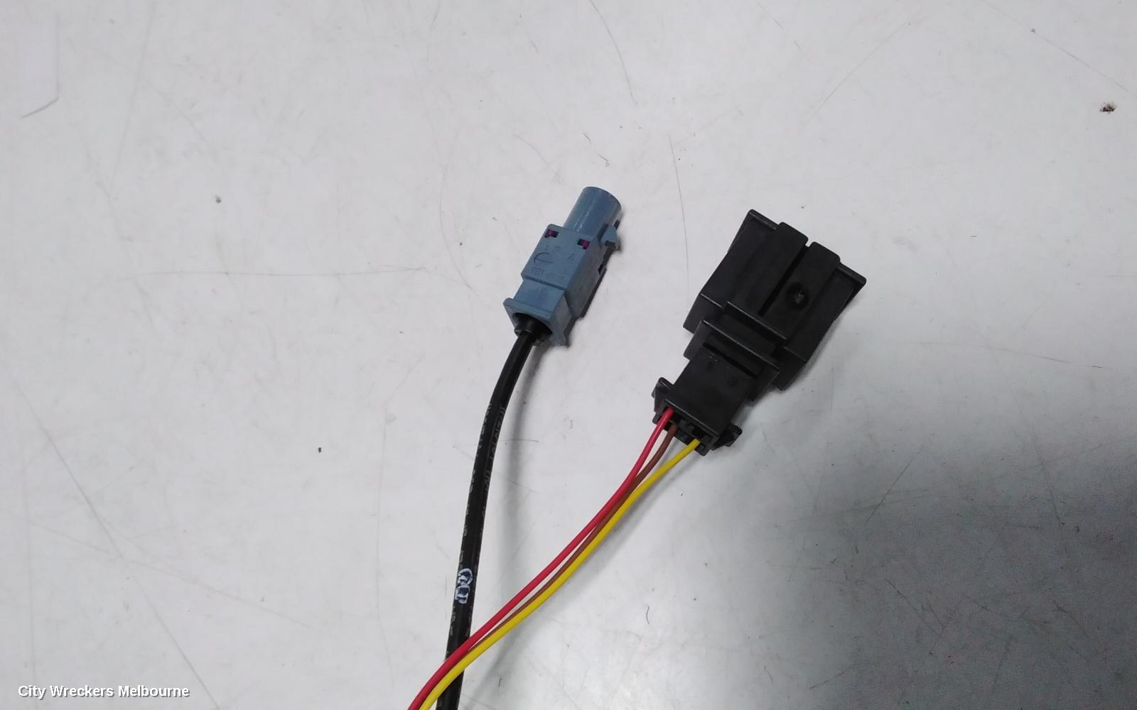 VOLKSWAGEN JETTA REVERSE CAMERA, REVERSE CAMERA (BOOTLID MOUNTED), W/ HANDLE TYPE, 1B, 02/2011 - 12/2017