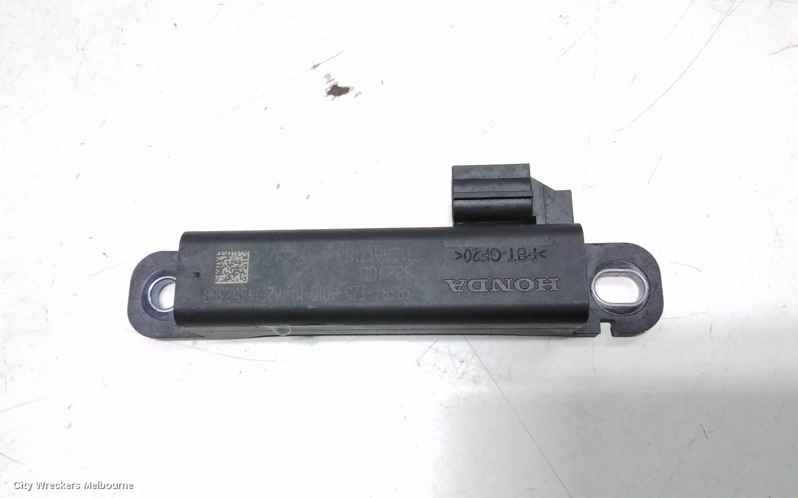 HONDA CRV, RW, 05/2017 - 08/2023, 38387-TZ5-A010-M1 ANTENNA CONTROL : 109262