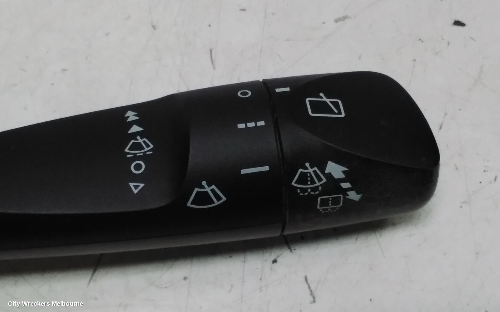 TOYOTA HIACE COMBINATION SWITCH, WIPER SWITCH, TRH/KDH, 03/2014 - 04/2019