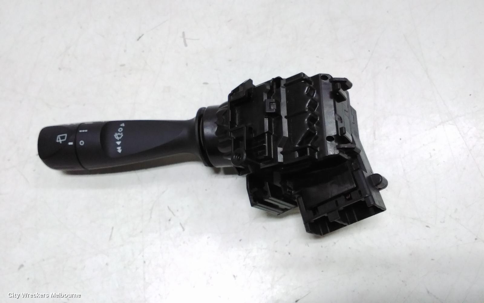 TOYOTA HIACE COMBINATION SWITCH, WIPER SWITCH, TRH/KDH, 03/2014 - 04/2019