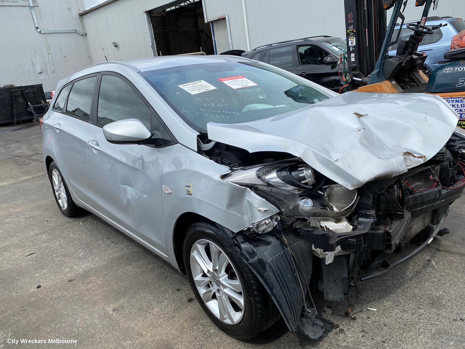 HYUNDAI I30 IGNITION W/ KEY, GD, PETROL, AUTO T/M, 03/2012 - 02/2017