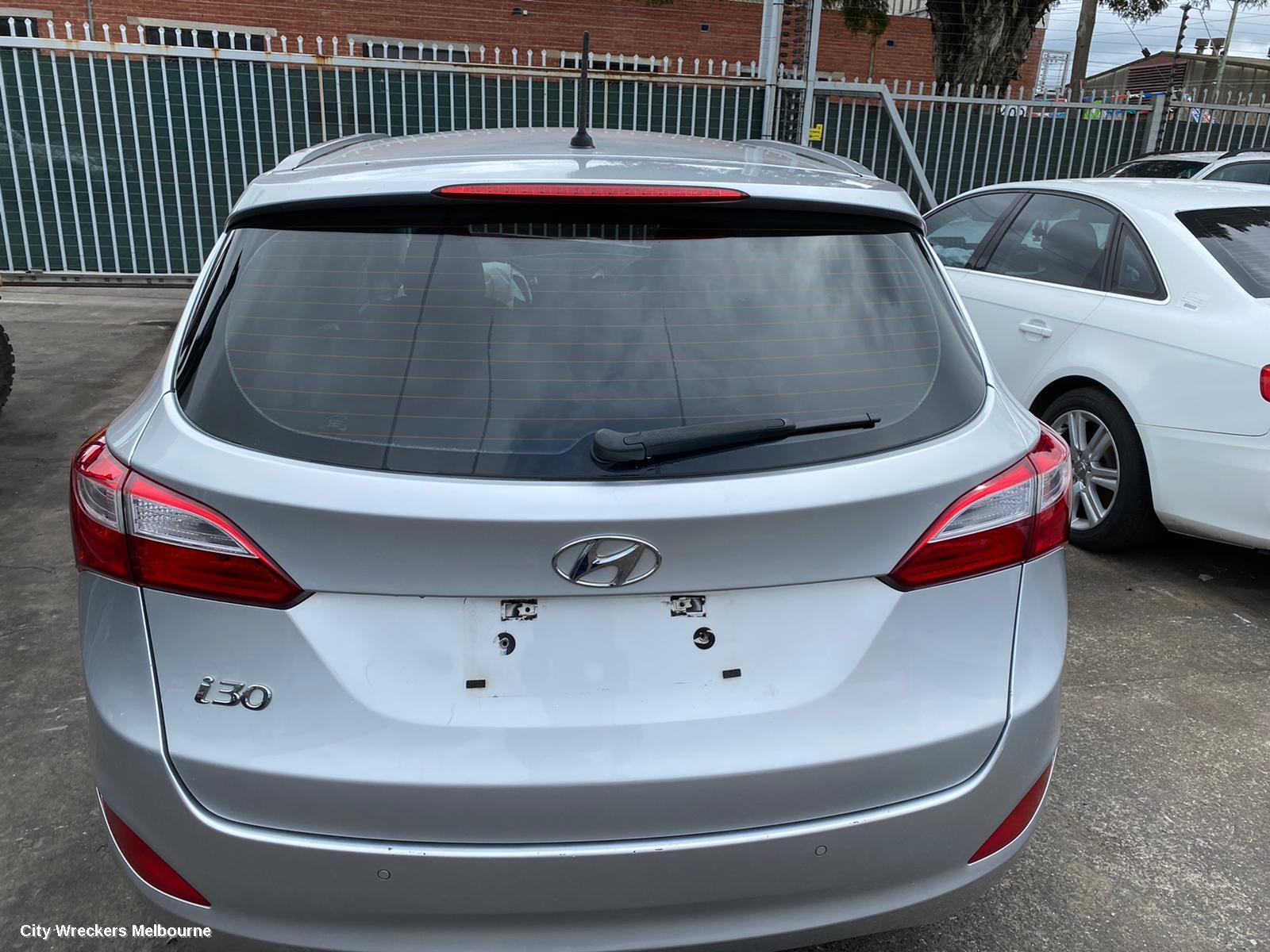 HYUNDAI I30 IGNITION W/ KEY, GD, PETROL, AUTO T/M, 03/2012 - 02/2017