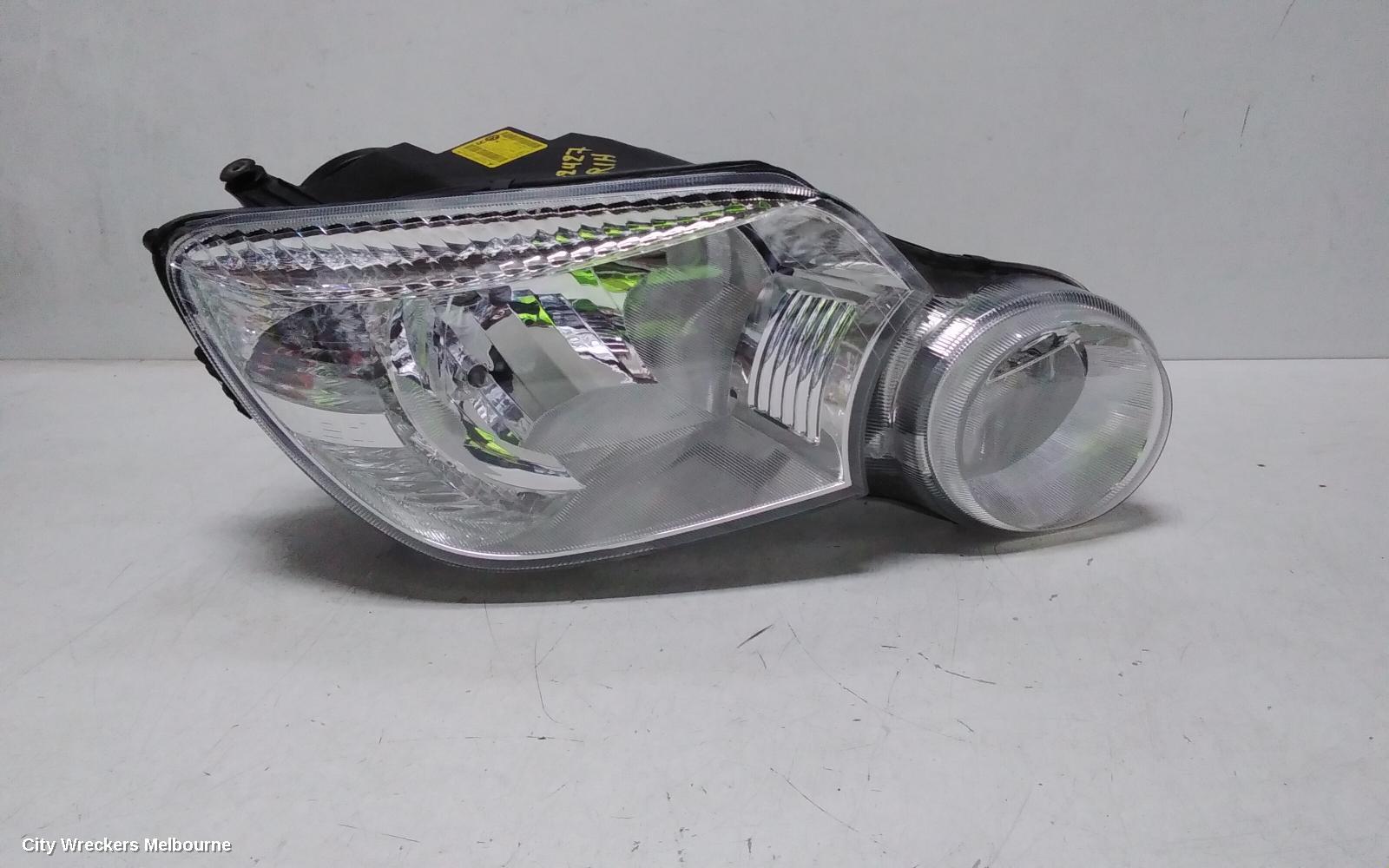 SKODA YETI RIGHT HEADLAMP, 5L, 77TSI, HALOGEN TYPE, 09/2011 - 03/2014