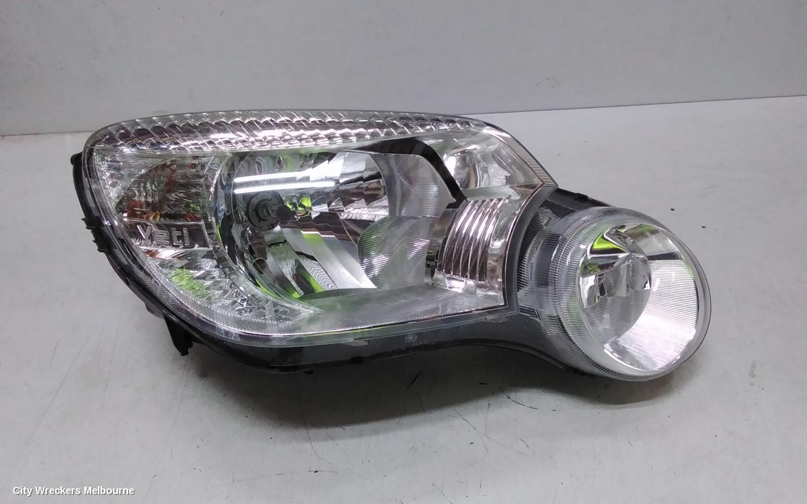 SKODA YETI RIGHT HEADLAMP, 5L, 77TSI, HALOGEN TYPE, 09/2011 - 03/2014