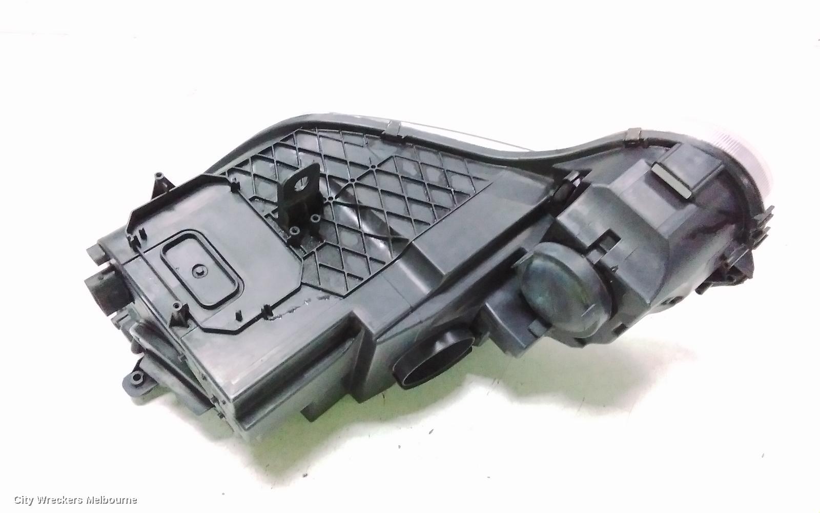 SKODA YETI RIGHT HEADLAMP, 5L, 77TSI, HALOGEN TYPE, 09/2011 - 03/2014