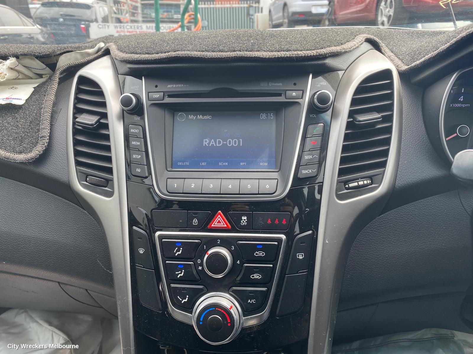 HYUNDAI I30 LEFT REAR DOOR/SLIDING, GD, WAGON, 02/2012 - 07/2016