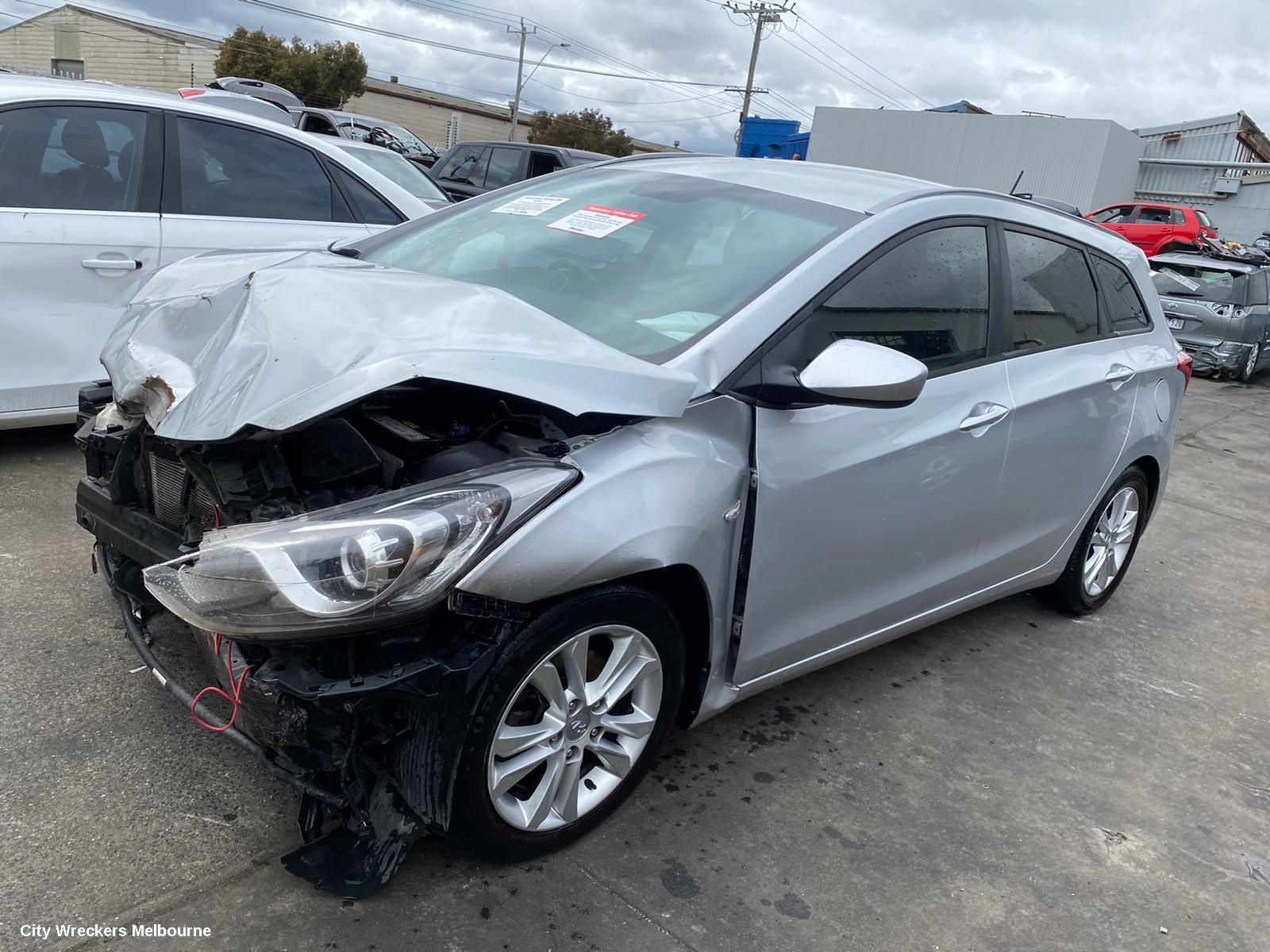 HYUNDAI I30 IGNITION W/ KEY, GD, PETROL, AUTO T/M, 03/2012 - 02/2017
