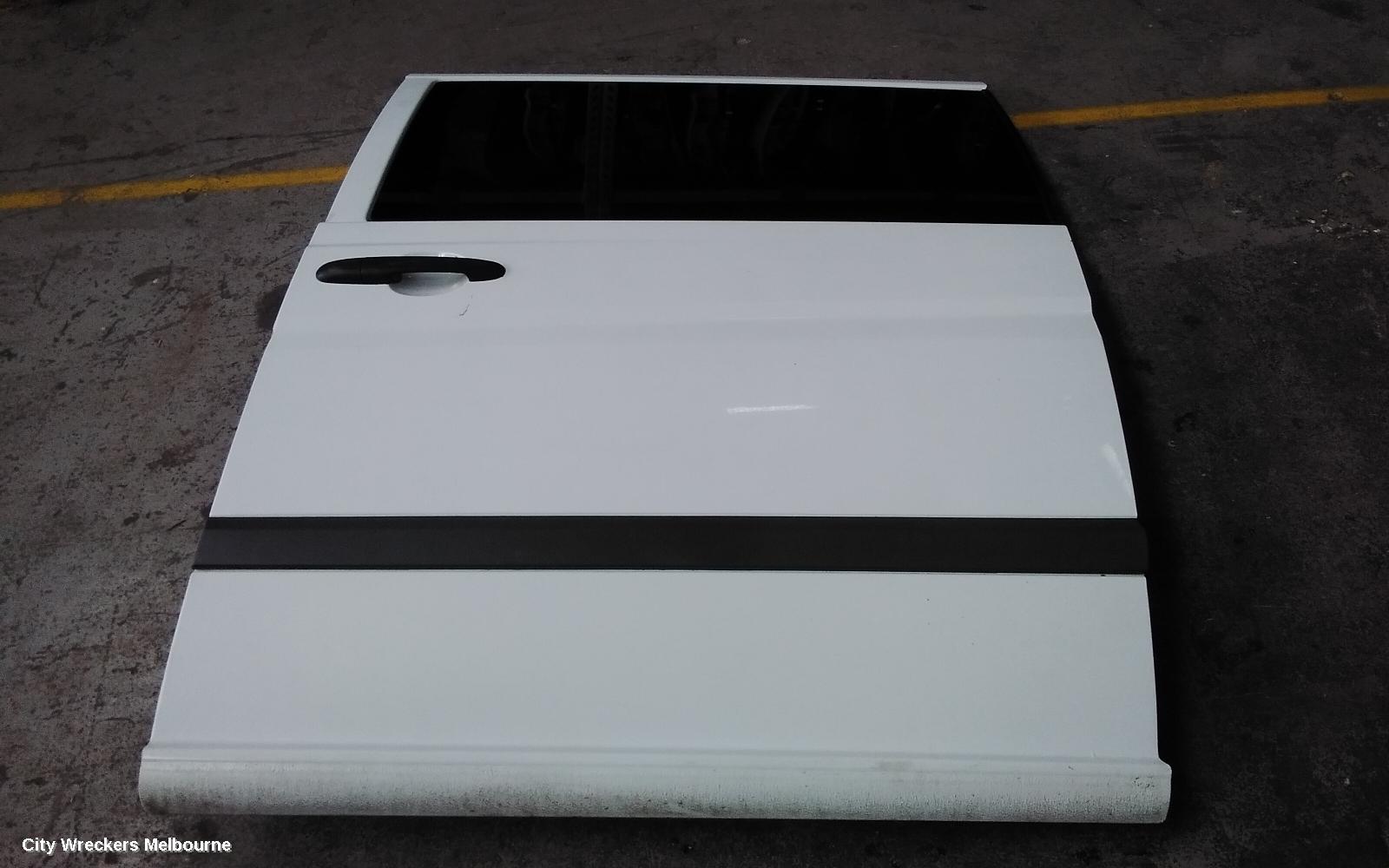 MERCEDES VITO LEFT REAR DOOR/SLIDING, 639, SLIDING, GLASS TYPE, 04/2004 - 02/2015