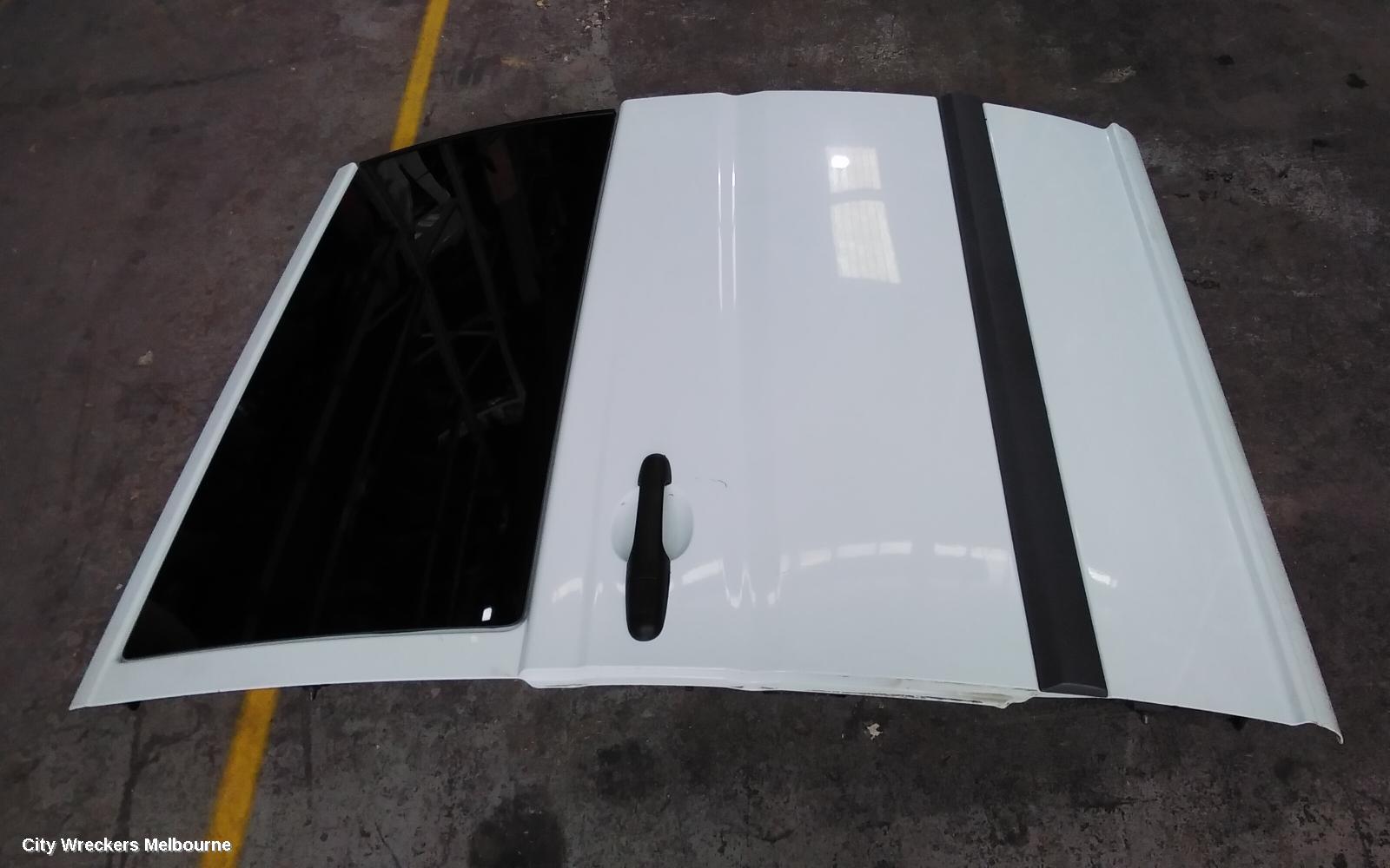 MERCEDES VITO LEFT REAR DOOR/SLIDING, 639, SLIDING, GLASS TYPE, 04/2004 - 02/2015