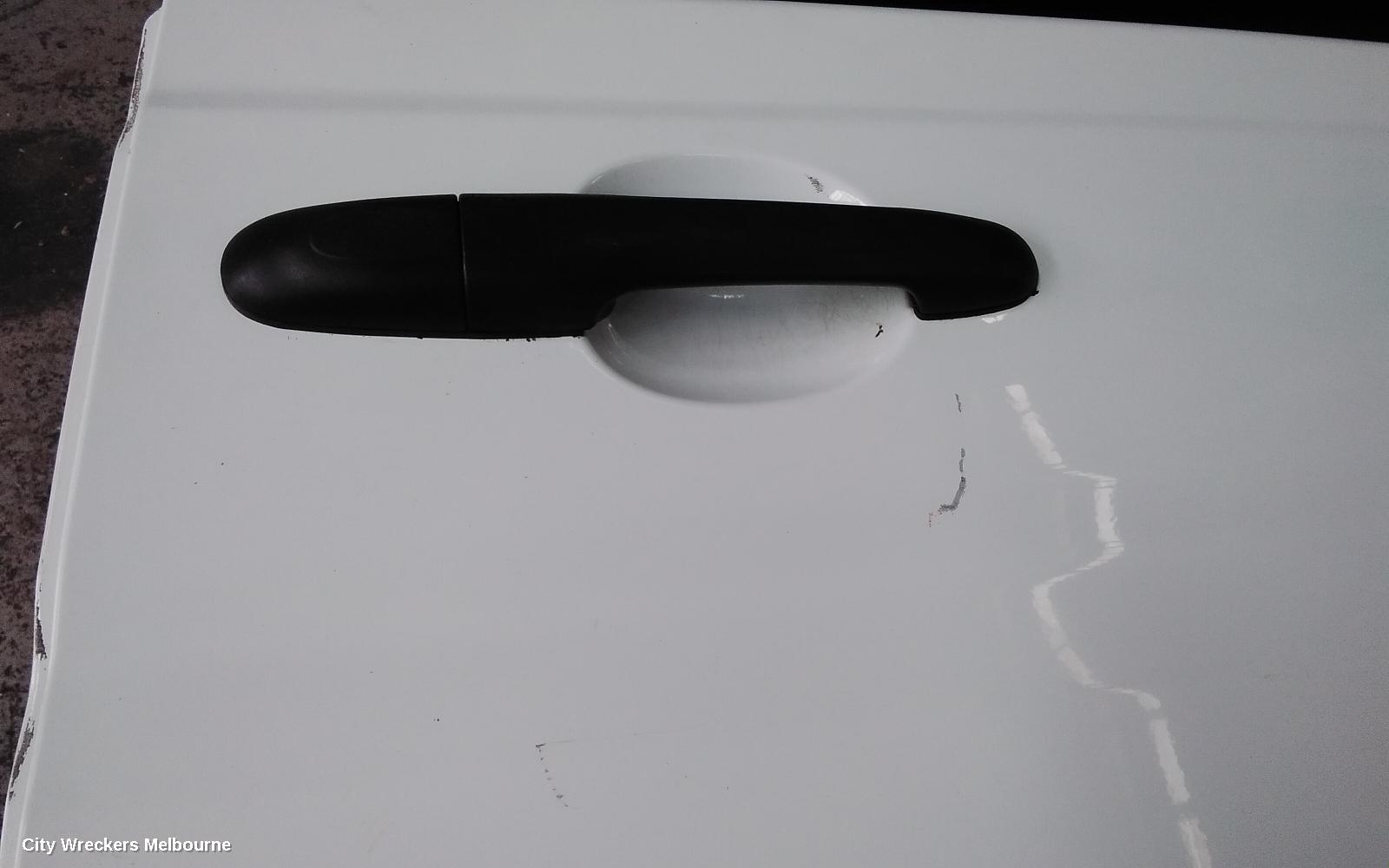 MERCEDES VITO LEFT REAR DOOR/SLIDING, 639, SLIDING, GLASS TYPE, 04/2004 - 02/2015