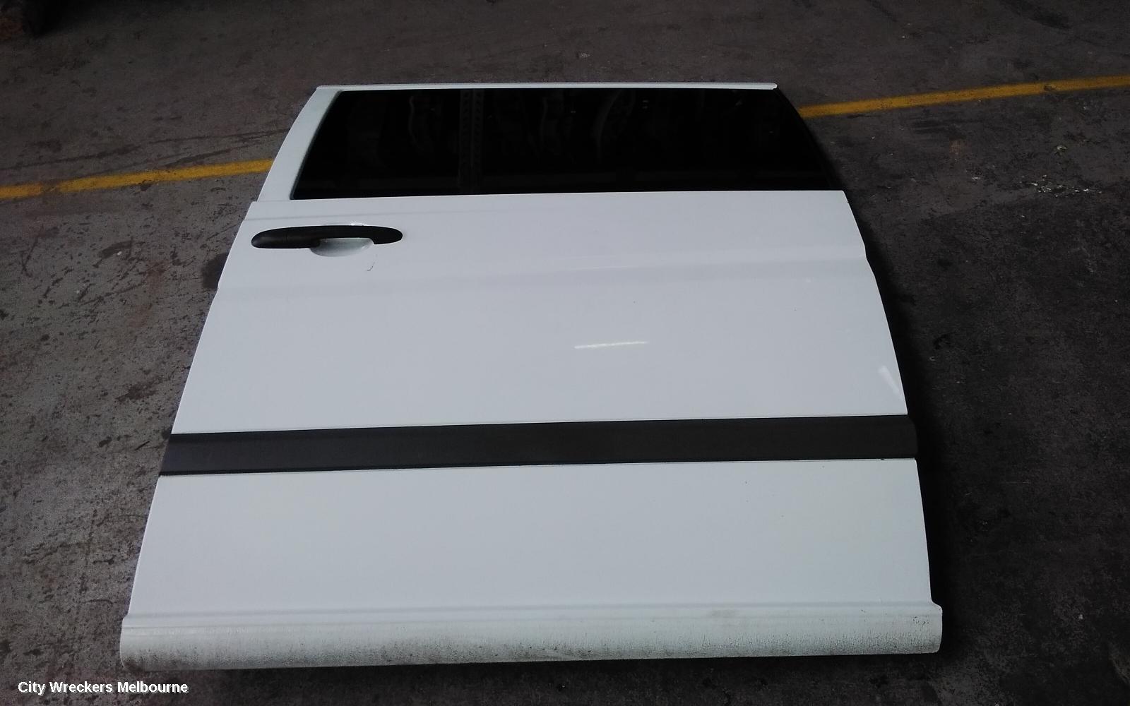 MERCEDES VITO LEFT REAR DOOR/SLIDING, 639, SLIDING, GLASS TYPE, 04/2004 - 02/2015