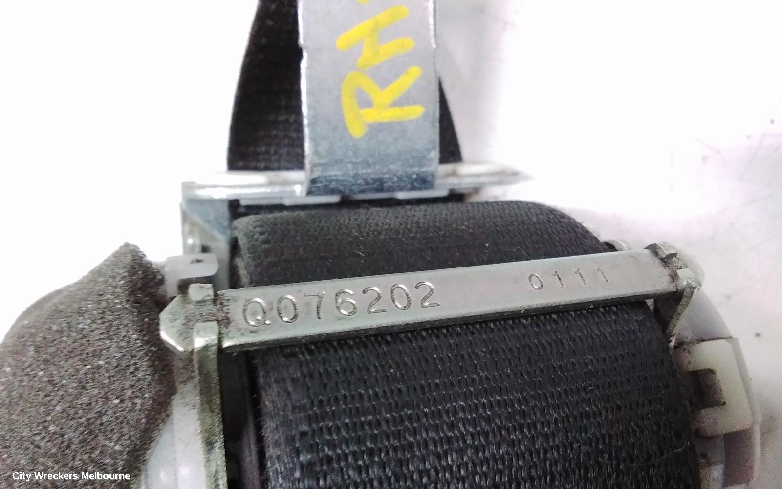 TOYOTA KLUGER SEATBELT/STALK, CENTRE REAR 2ND ROW, SEAT BELT ONLY, GSU40-GSU45, 07/2010 - 02/2014