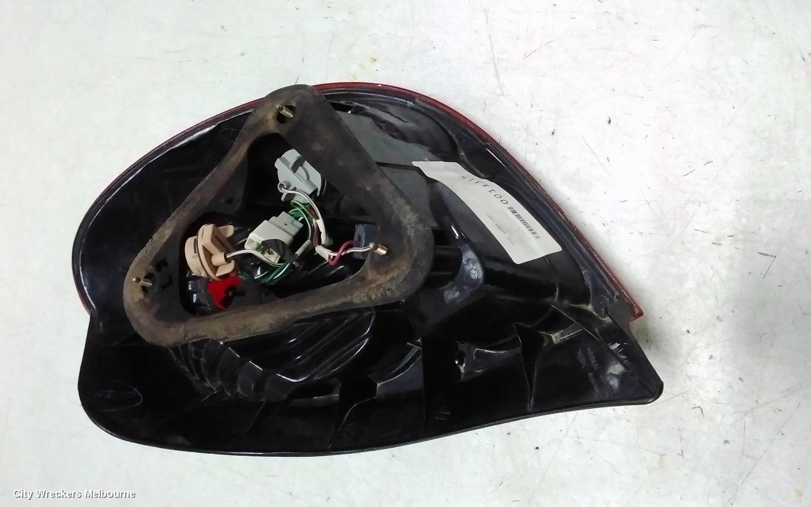 TOYOTA COROLLA LEFT TAILLIGHT, AE112, SECA, KOITO 12-441, 10/1999 - 11/2001