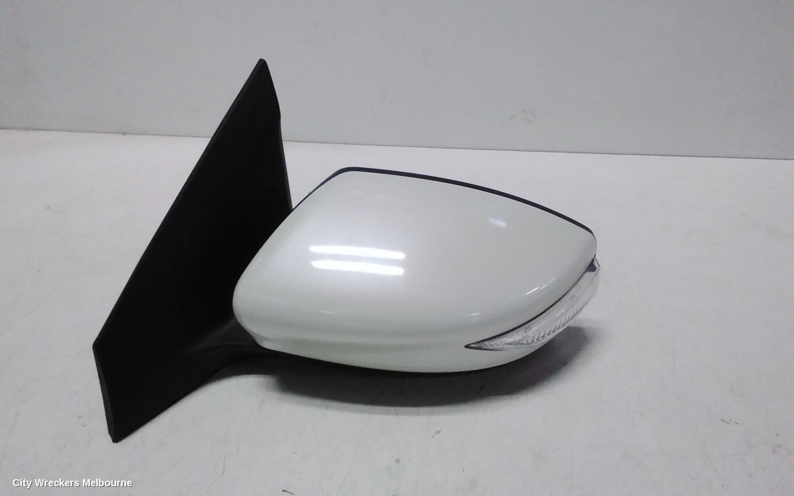 NISSAN PULSAR LEFT DOOR MIRROR, B17, SEDAN, MANUAL FOLD TYPE, 12/2012 - 12/2017