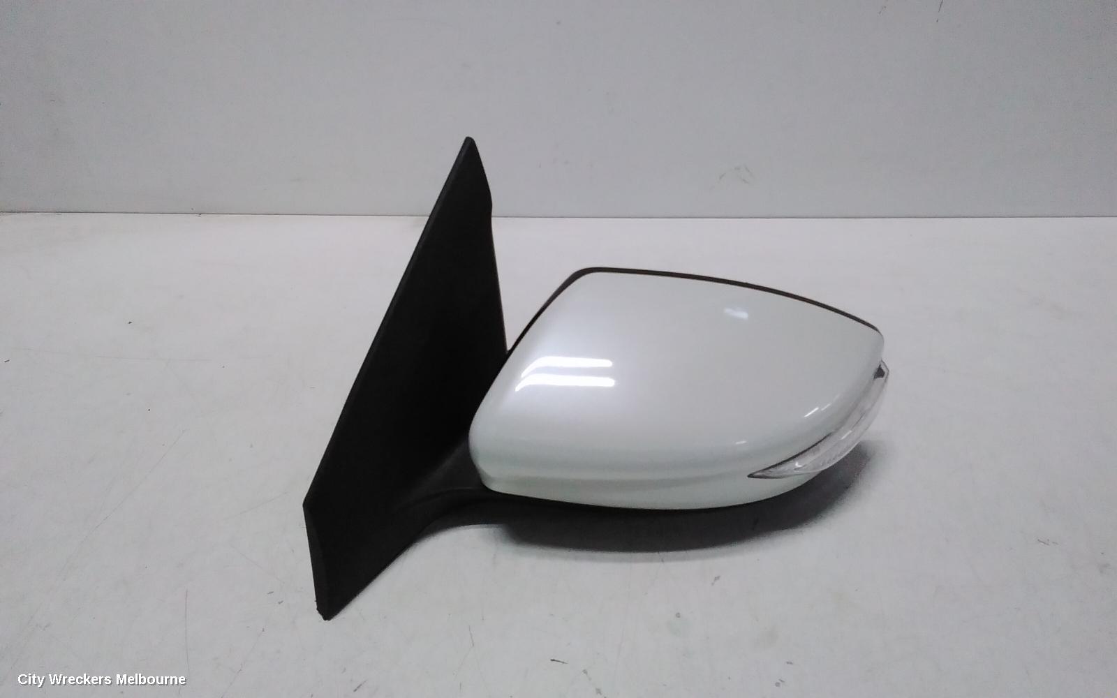 NISSAN PULSAR LEFT DOOR MIRROR, B17, SEDAN, MANUAL FOLD TYPE, 12/2012 - 12/2017