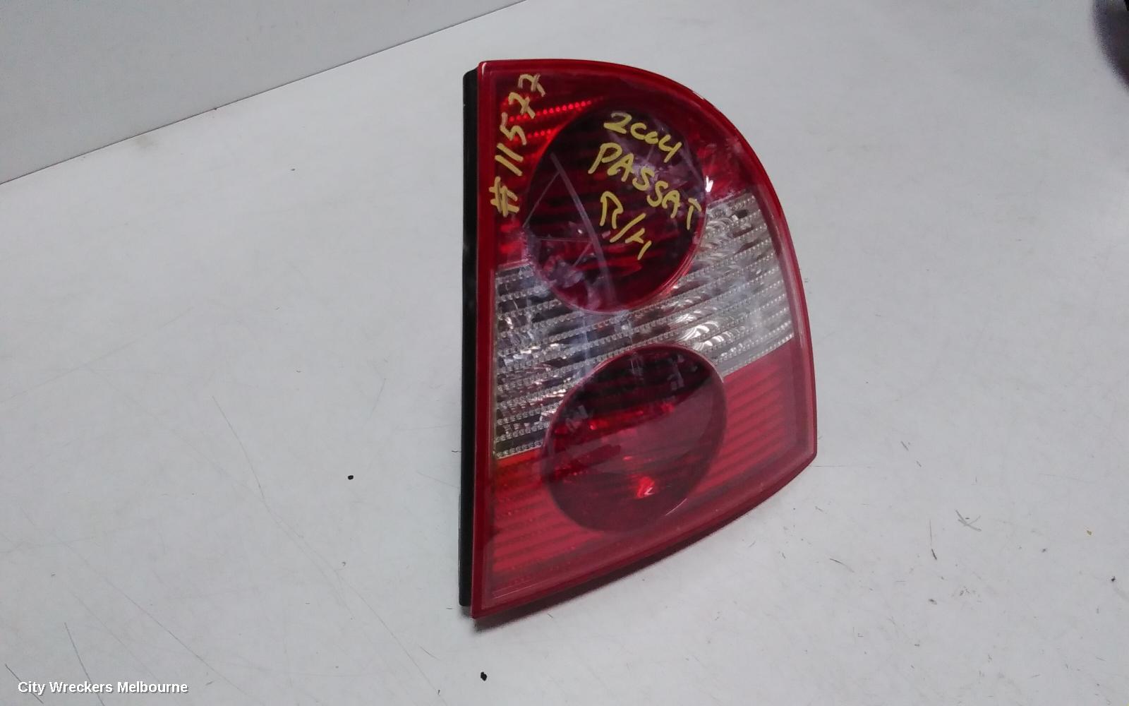 VOLKSWAGEN PASSAT RIGHT TAILLIGHT, 3B/GP, SEDAN, 02/2001 - 11/2005