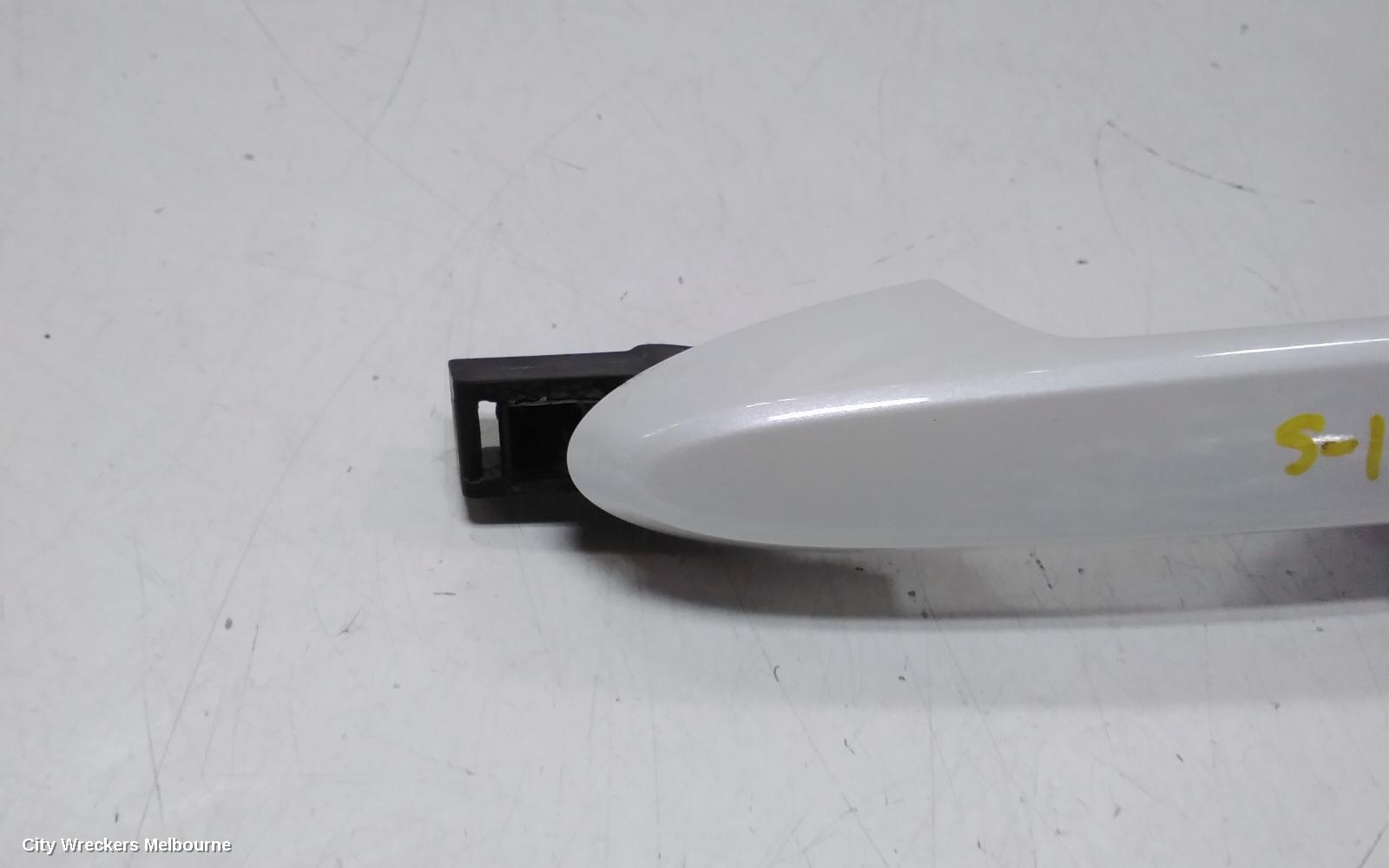 HONDA CITY DOOR HANDLE, GM6, 01/2014 - 09/2020