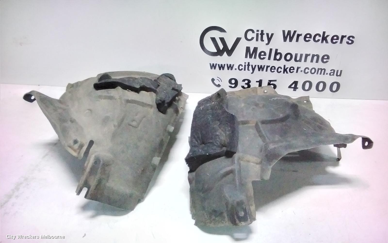AUDI Q7 RIGHT GUARD LINER, 4M, FRONT, FRONT SECTION, 09/2015 ONWARDS