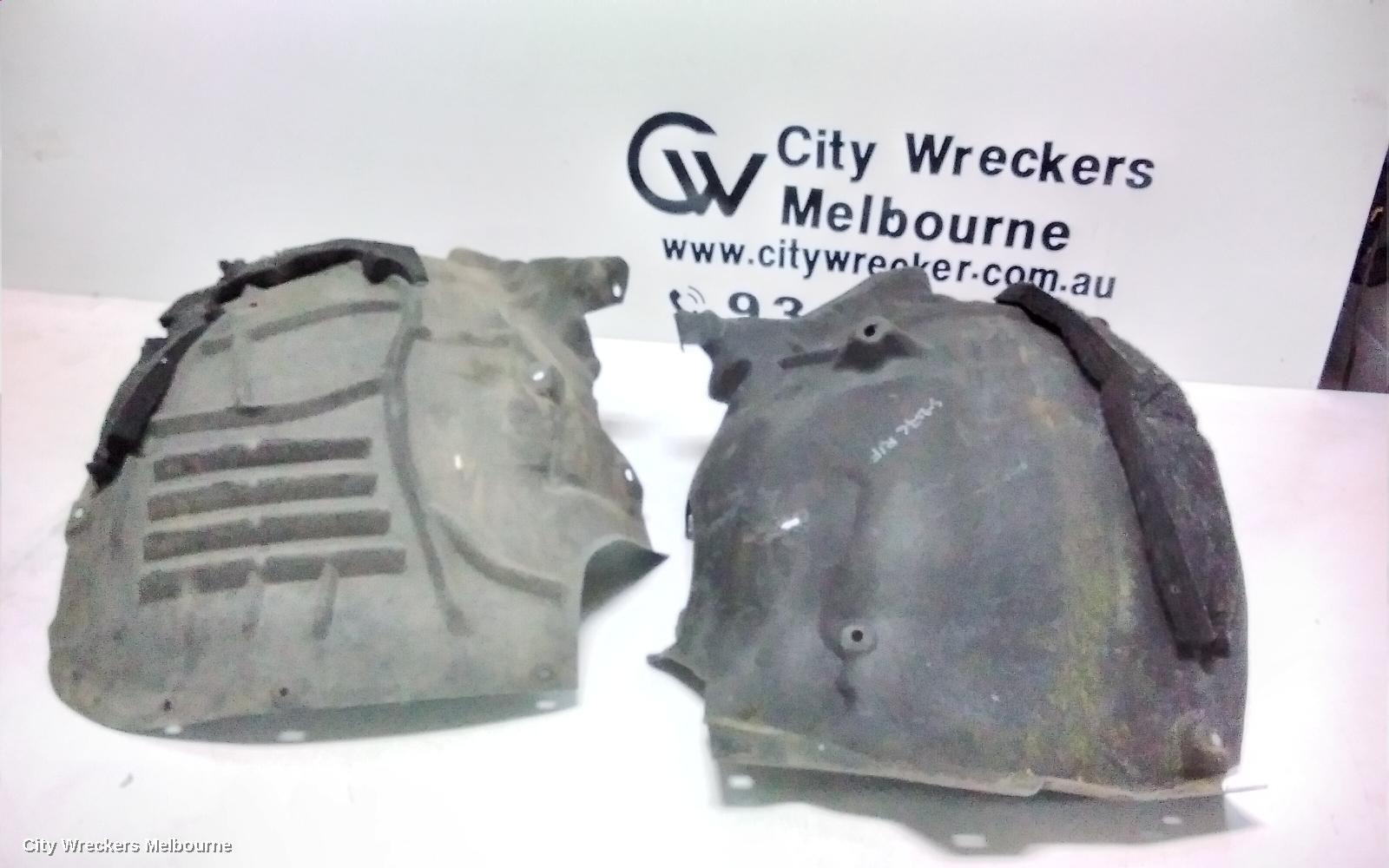 AUDI Q7 RIGHT GUARD LINER, 4M, FRONT, FRONT SECTION, 09/2015 ONWARDS