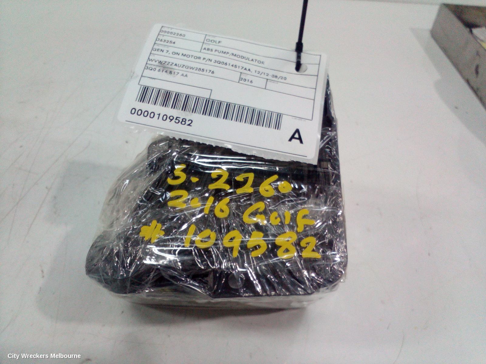 VOLKSWAGEN GOLF ABS PUMP/MODULATOR, GEN 7, ON MOTOR P/N 3Q0614517AA, 12/2012 - 08/2020