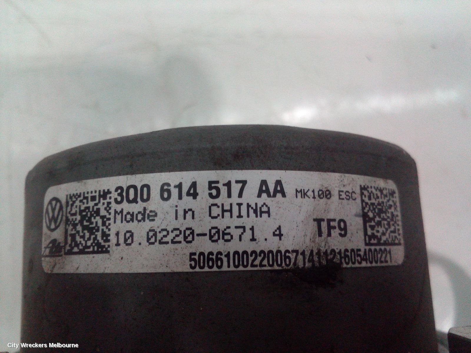 VOLKSWAGEN GOLF ABS PUMP/MODULATOR, GEN 7, ON MOTOR P/N 3Q0614517AA, 12/2012 - 08/2020