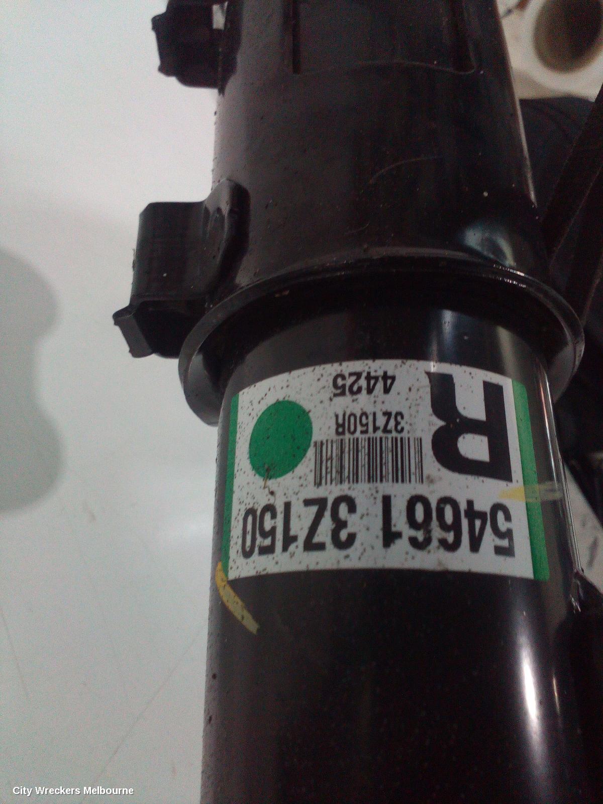 HYUNDAI I40 RIGHT FRONT STRUT, VF, SEDAN/WAGON, 09/2011 - 05/2015