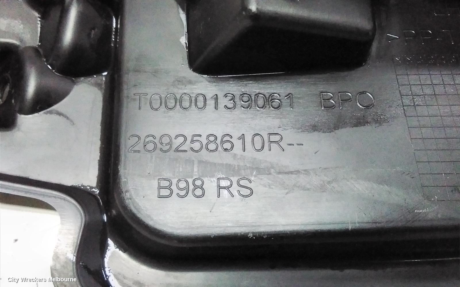 RENAULT CLIO LEFT INDICATOR/FOG/SIDE, DAYTIME RUNNING LAMP, X98, RS200/RS220, 12/2013 - 07/2016