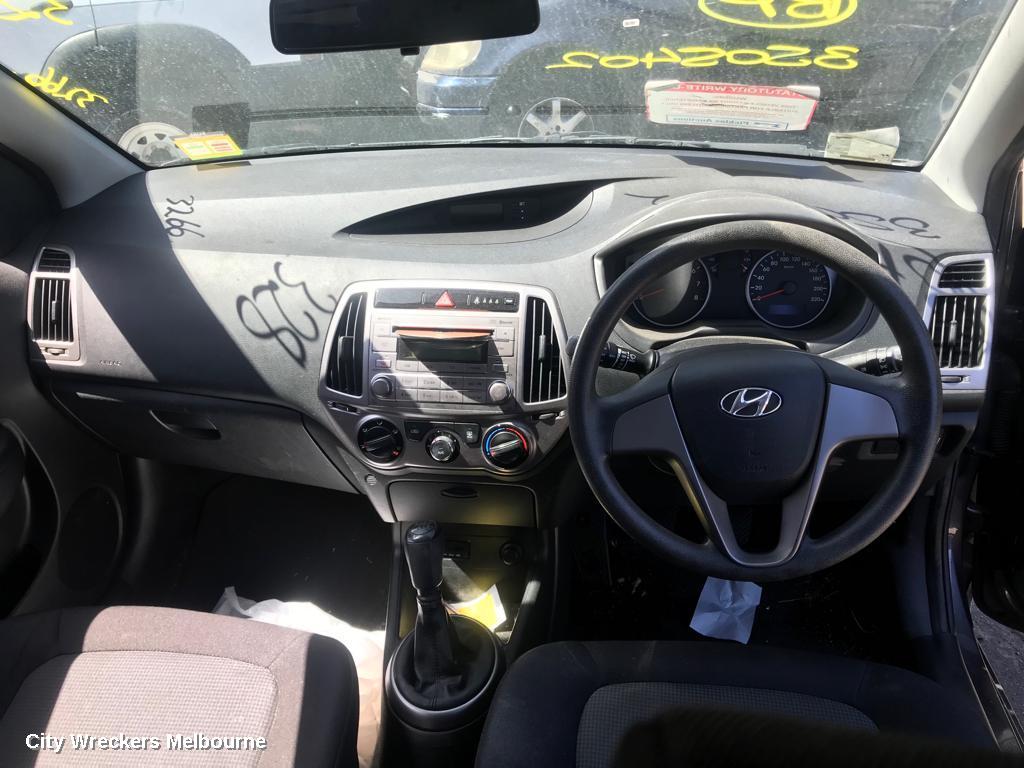 HYUNDAI I20 LEFT FRONT WINDOW REG/MOTOR, PB, 5DR HATCH, 07/2010 - 12/2015