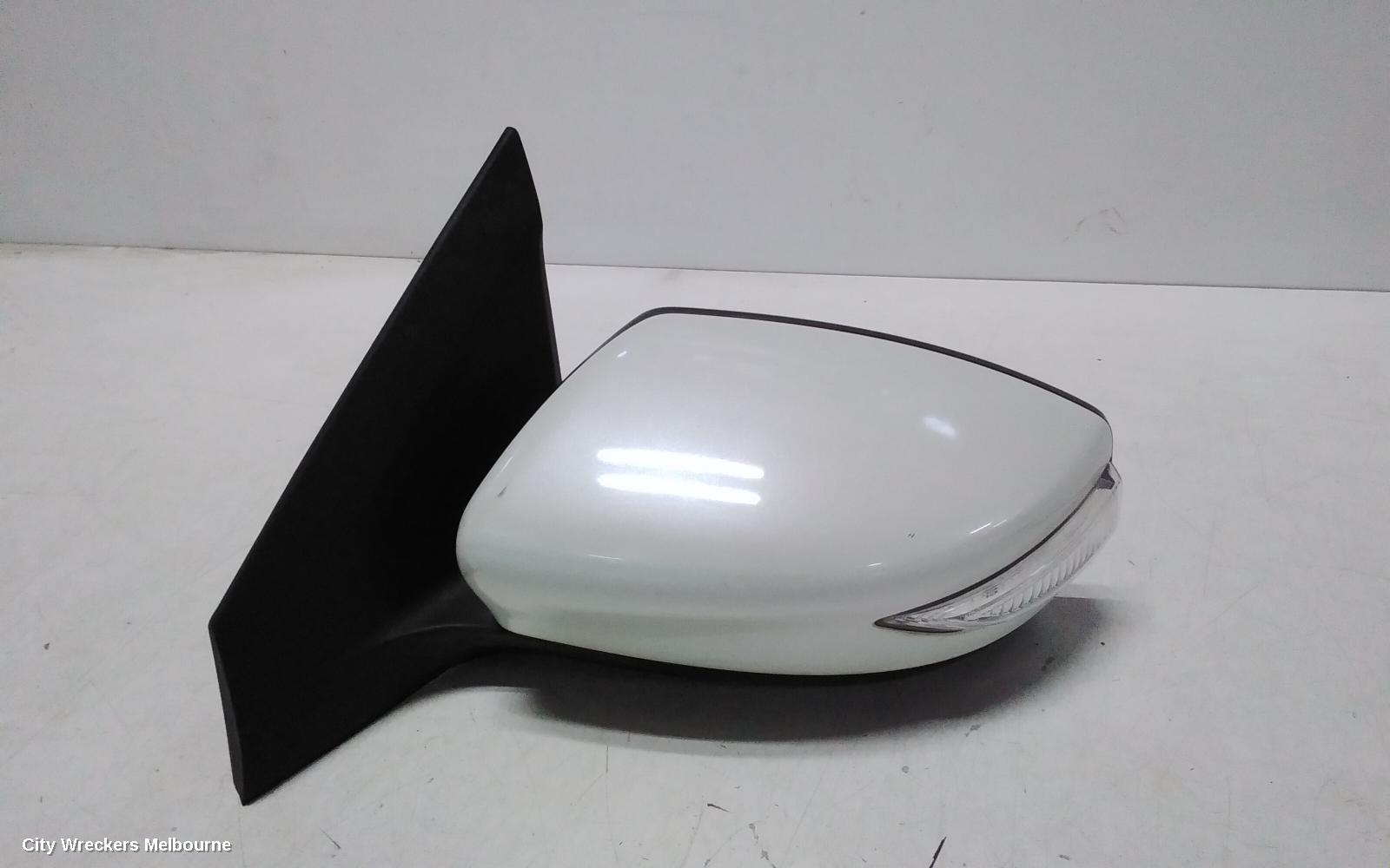 NISSAN PULSAR LEFT DOOR MIRROR, B17, SEDAN, MANUAL FOLD TYPE, 12/2012 - 12/2017