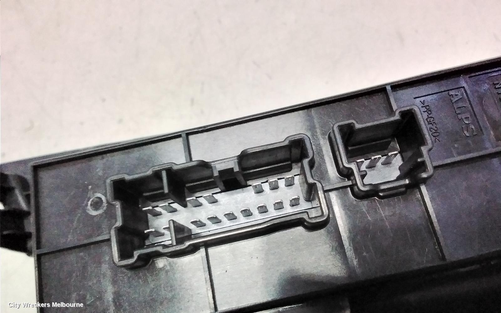 NISSAN PULSAR PWR DR WIND SWITCH, RH FRONT (MASTER SWITCH), SEDAN, B17, 12/2012 - 12/2017