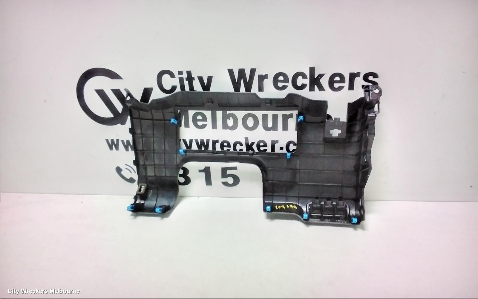TOYOTA CAMRY, XV50, 05/2015 - 10/2017, STEERING COVER  ( UNDER THE STEERING CULLUM ) : 109647