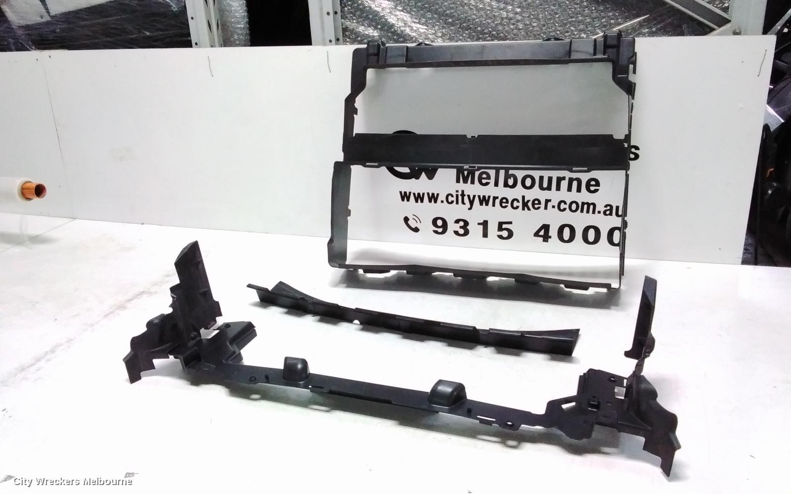 LAND ROVER RANGEROVER SPORT, L494, 12/2013 - 04/2022, CPLA-8C464-A   FRONT RADIATOR SUPPORT SHROUD AIR DEFLECTOR COVER: 109655