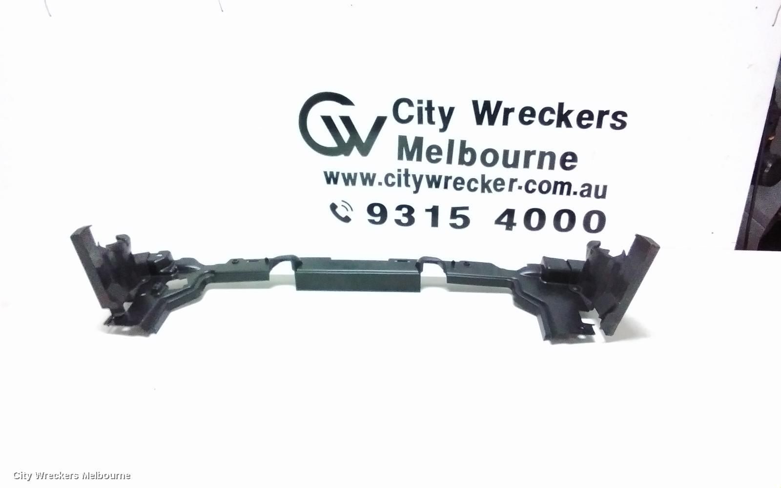LAND ROVER RANGEROVER SPORT, L494, 12/2013 - 04/2022, CPLA-8C464-A   FRONT RADIATOR SUPPORT SHROUD AIR DEFLECTOR COVER: 109655