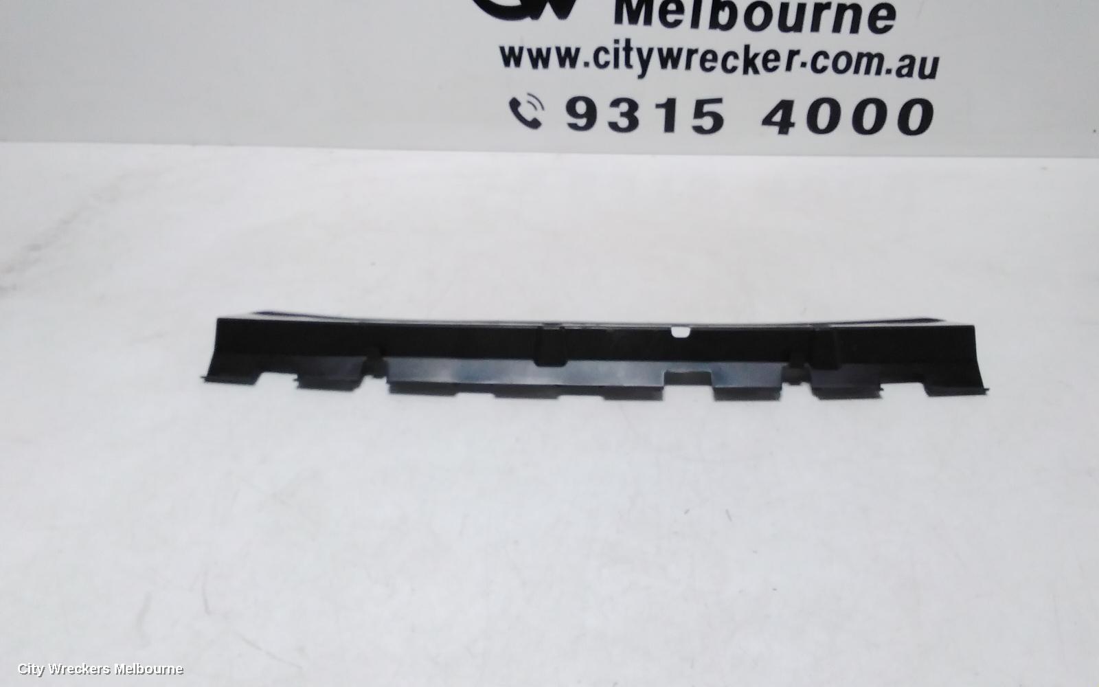 LAND ROVER RANGEROVER SPORT, L494, 12/2013 - 04/2022, CPLA-8C464-A   FRONT RADIATOR SUPPORT SHROUD AIR DEFLECTOR COVER: 109655