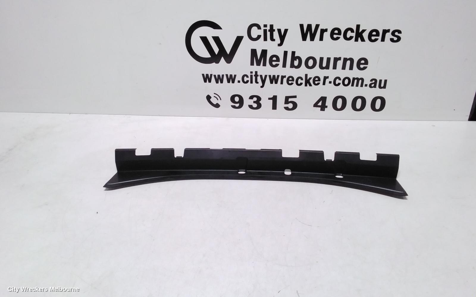LAND ROVER RANGEROVER SPORT, L494, 12/2013 - 04/2022, CPLA-8C464-A   FRONT RADIATOR SUPPORT SHROUD AIR DEFLECTOR COVER: 109655