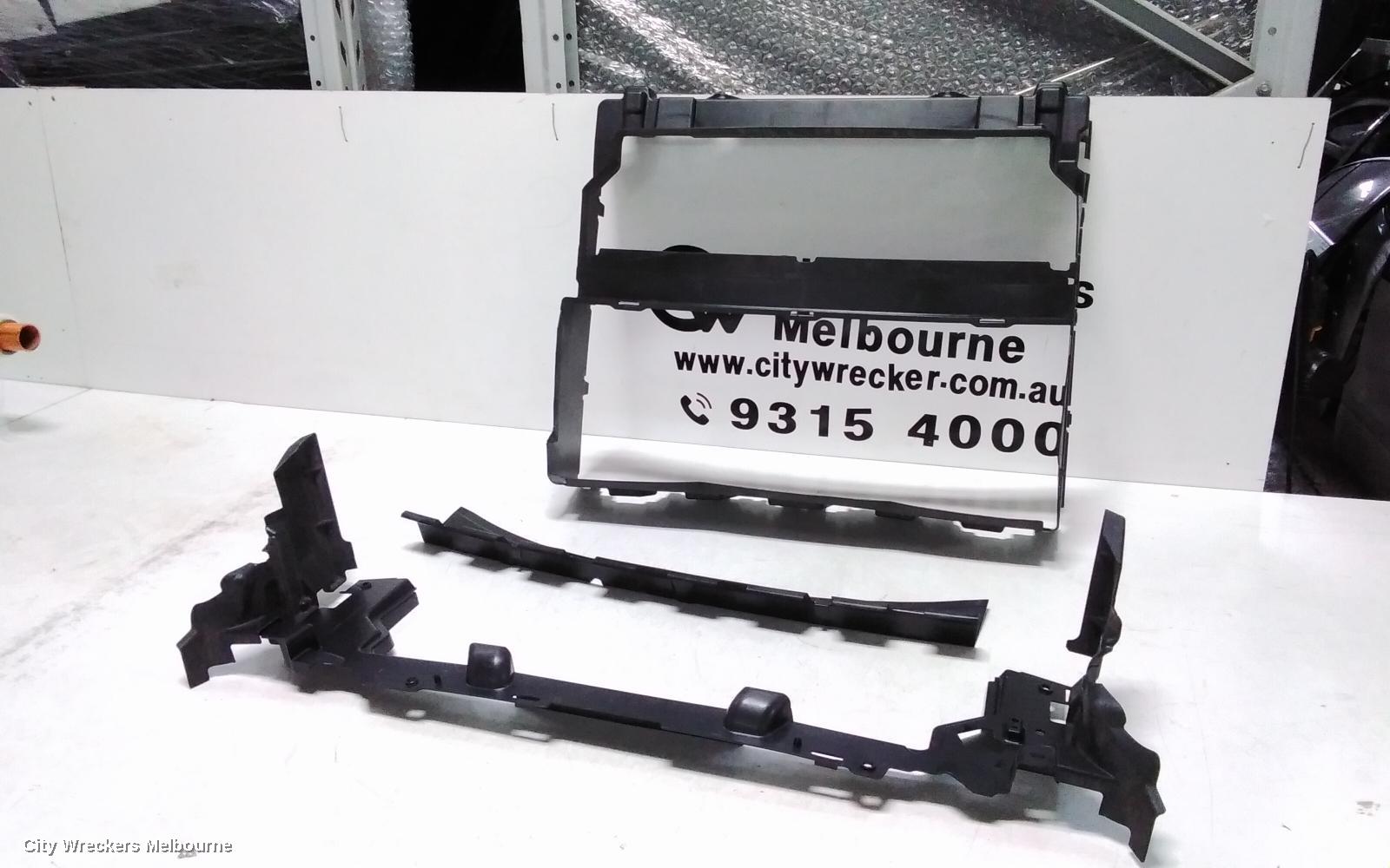 LAND ROVER RANGEROVER SPORT, L494, 12/2013 - 04/2022, CPLA-8C464-A   FRONT RADIATOR SUPPORT SHROUD AIR DEFLECTOR COVER: 109655